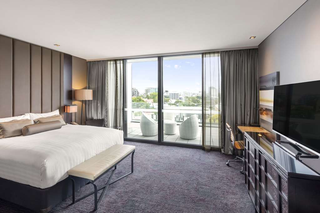 The Beetson Hotel Brisbane Szoba fotó A guest room at the Westin